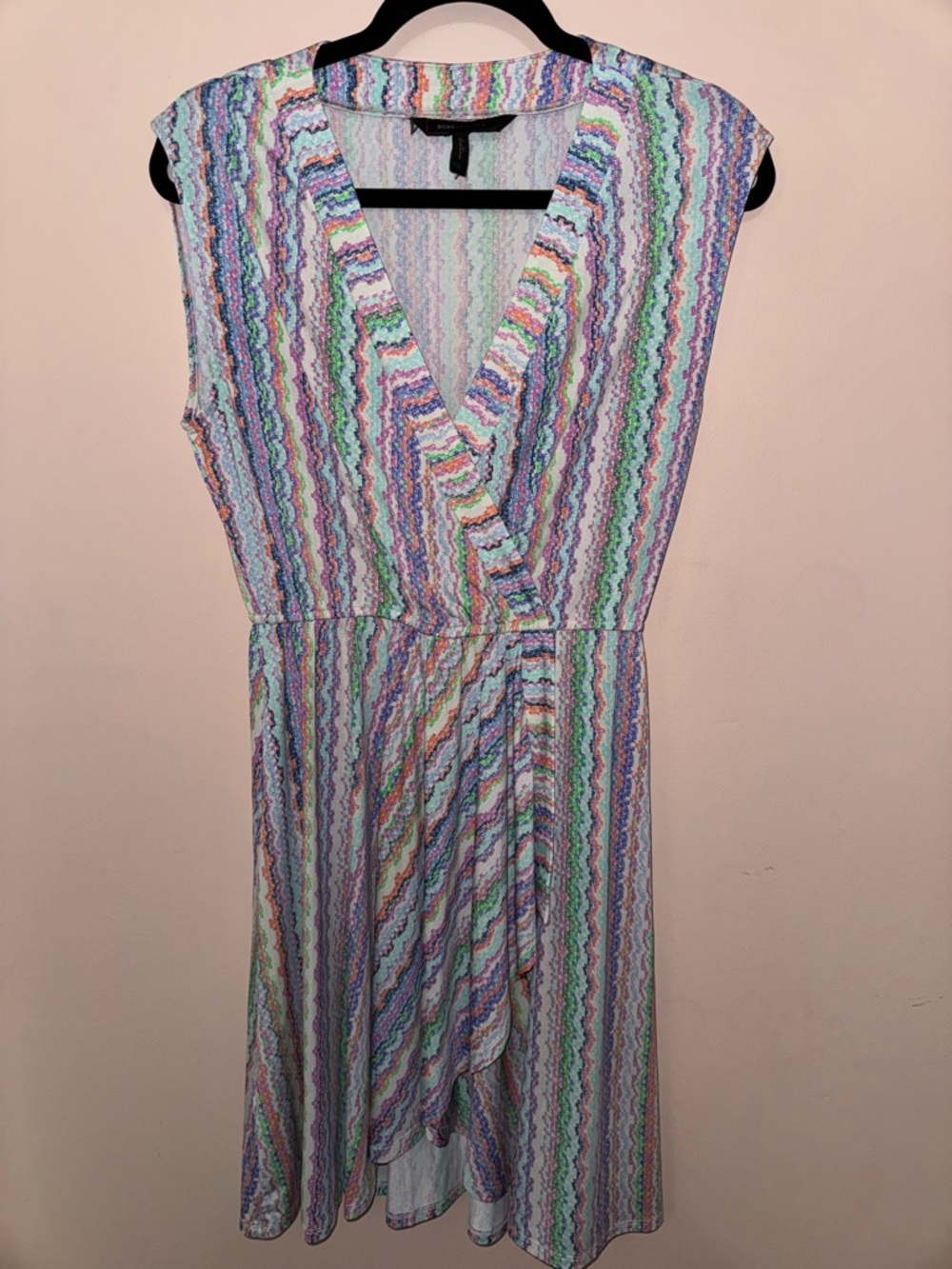 BCBG Maxazria Faux Wrap Midi Dress Size Medium Geometric High Low